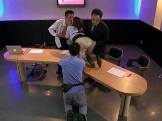 Japanese pornstar Kawamura Maya's after show heat leads to uncontrollable fucking with guests in Tokyo