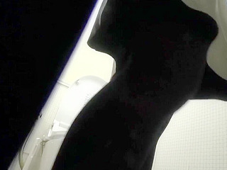 Japanese Pussy Infested with Nuts - Porn Discovery in Tokyo