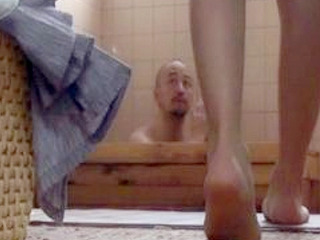 Busty Maid XXX Service in the Bathroom Nippon